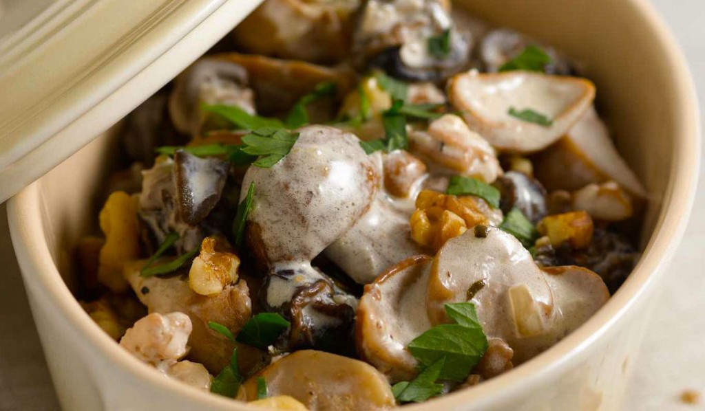 Fricassée d'escargots aux champignons - Les Escargots de la Broche